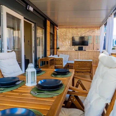 The Sol - Mobile In Drage, 캠프장 파코스탄